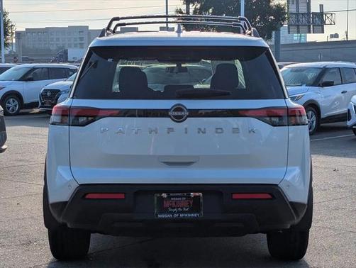 2025 Nissan Pathfinder SV FWD