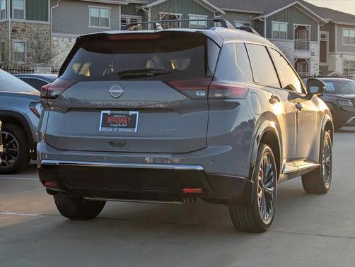 2025 Nissan Rogue Platinum