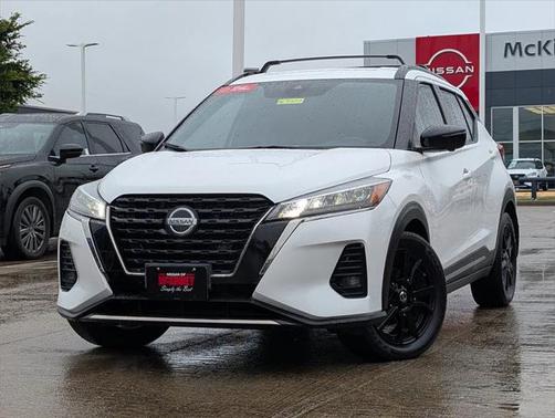 2021 Nissan Kicks SR