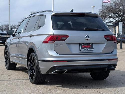 2021 Volkswagen Tiguan 2.0T SE R-Line Black