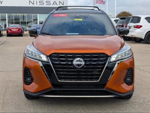 2024 Nissan Kicks SR