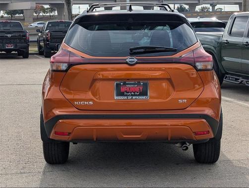 2024 Nissan Kicks SR