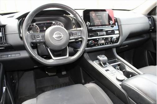 2022 Nissan Pathfinder SV 4WD