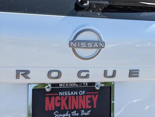 2025 Nissan Rogue SV