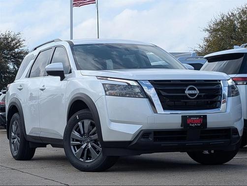 2025 Nissan Pathfinder SV FWD