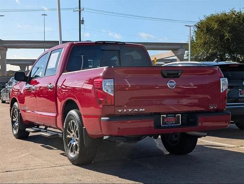 2021 Nissan Titan SV
