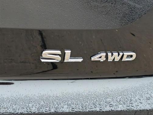 2025 Nissan Pathfinder SL 4WD