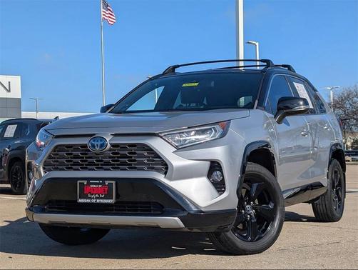 2020 Toyota RAV4 Hybrid SE
