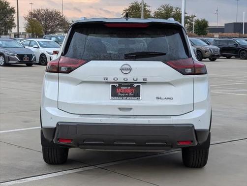 2025 Nissan Rogue SL