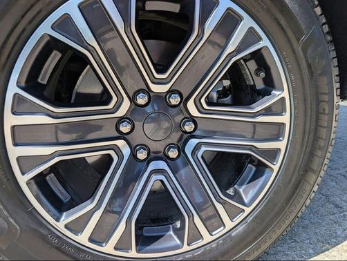 Diamond Black Crystal Pearlcoat 2022 Jeep Wagoneer Series III 4x4