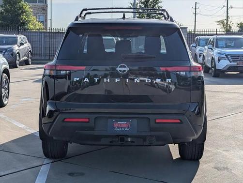 2025 Nissan Pathfinder SV FWD