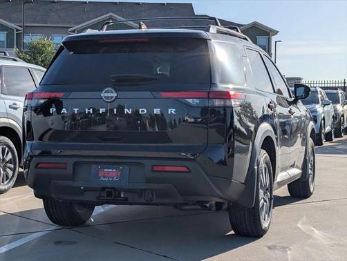 2025 Nissan Pathfinder SV FWD
