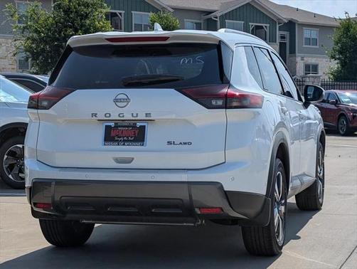 2025 Nissan Rogue SL