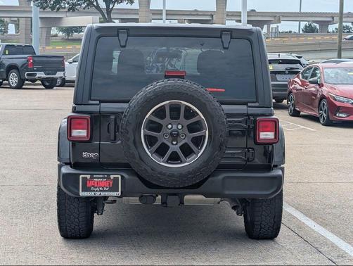 Black Clearcoat 2021 Jeep Wrangler Unlimited Sport
