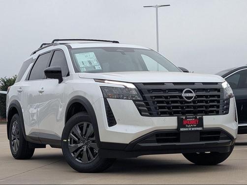 Everest White Pearl Tricoat 2026 Nissan Pathfinder SV