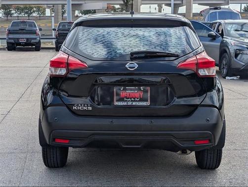 2020 Nissan Kicks S
