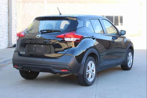 2020 Nissan Kicks S