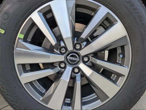 2025 Nissan Pathfinder SL 4WD