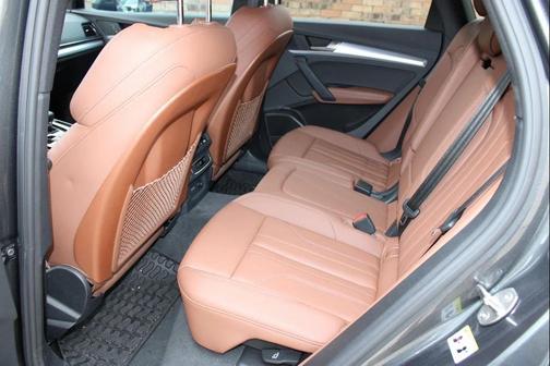 2024 Audi Q5 45 S line Premium Plus