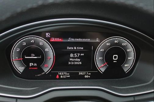 2024 Audi Q5 45 S line Premium Plus