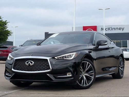 2017 INFINITI Q60 2.0T