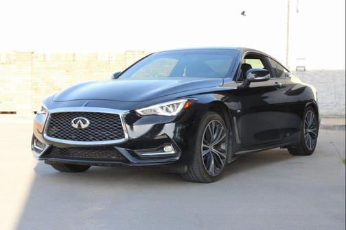 2017 INFINITI Q60 2.0T