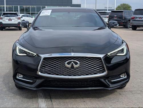 2017 INFINITI Q60 2.0T
