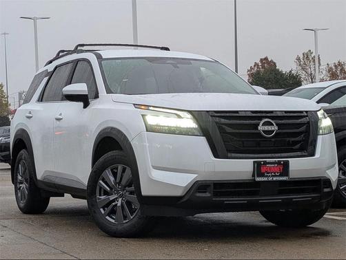 2025 Nissan Pathfinder SV FWD