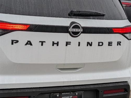 2025 Nissan Pathfinder SV FWD
