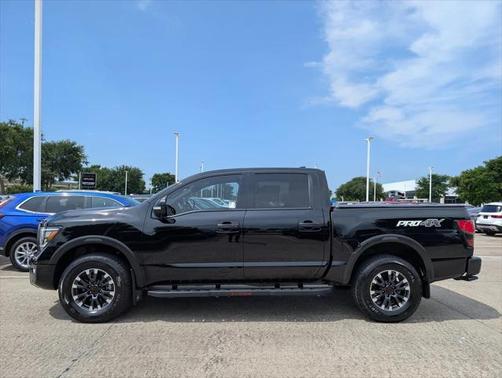 2024 Nissan Titan PRO-4X