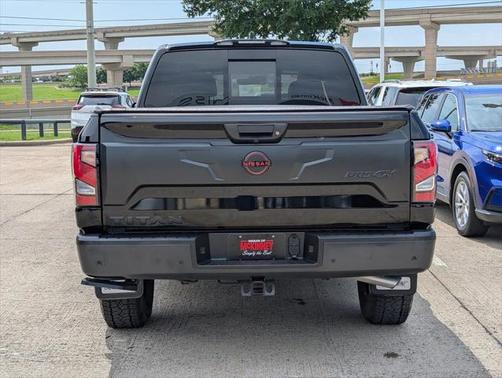 2024 Nissan Titan PRO-4X