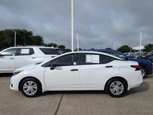 2025 Nissan Versa 1.6 S