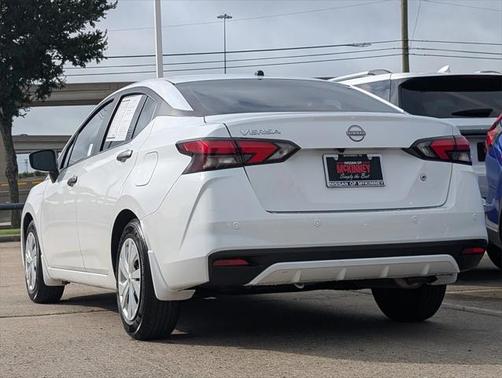 2025 Nissan Versa 1.6 S