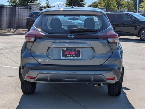 2025 Nissan Kicks S