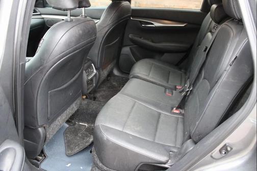 2022 INFINITI QX50 LUXE