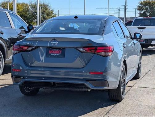 2025 Nissan Sentra SR