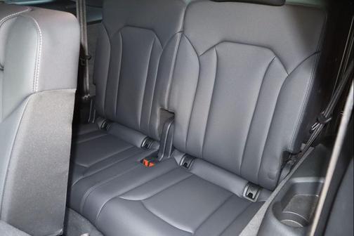 Samurai Gray 2025 Audi Q7 55 Premium Plus