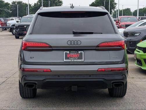 Samurai Gray 2025 Audi Q7 55 Premium Plus