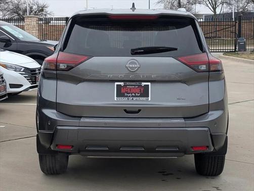 2025 Nissan Rogue SL