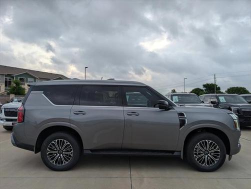 2025 Nissan Armada Platinum 2WD