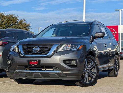 2017 Nissan Pathfinder Platinum