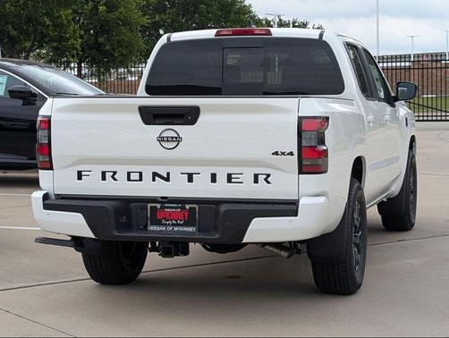 Glacier White 2026 Nissan Frontier SV