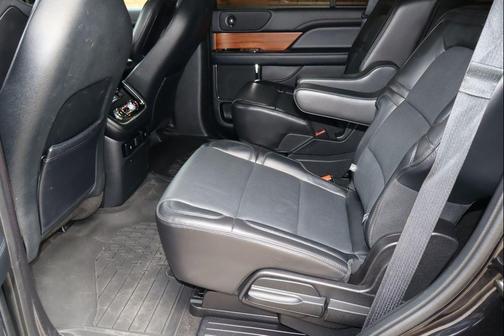 Infinite Black 2019 Lincoln Navigator Select