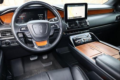 Infinite Black 2019 Lincoln Navigator Select