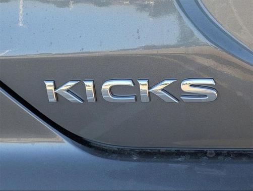 2025 Nissan Kicks S