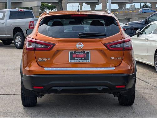 Monarch Orange Metallic 2022 Nissan Rogue Sport SL