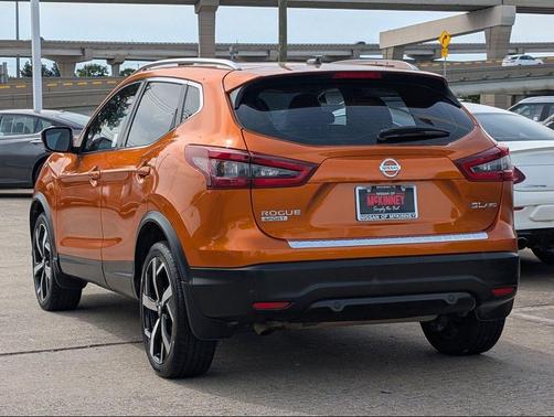 Monarch Orange Metallic 2022 Nissan Rogue Sport SL
