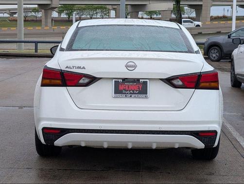 Glacier White 2025 Nissan Altima 2.5 SV
