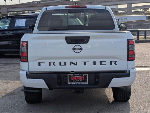 Glacier White 2026 Nissan Frontier SV