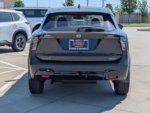 2025 Nissan Kicks SV
